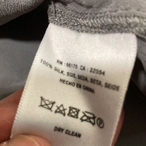 Anthropologie HD in Paris gray silk ruffle blouse size small - Picture 5 of 7